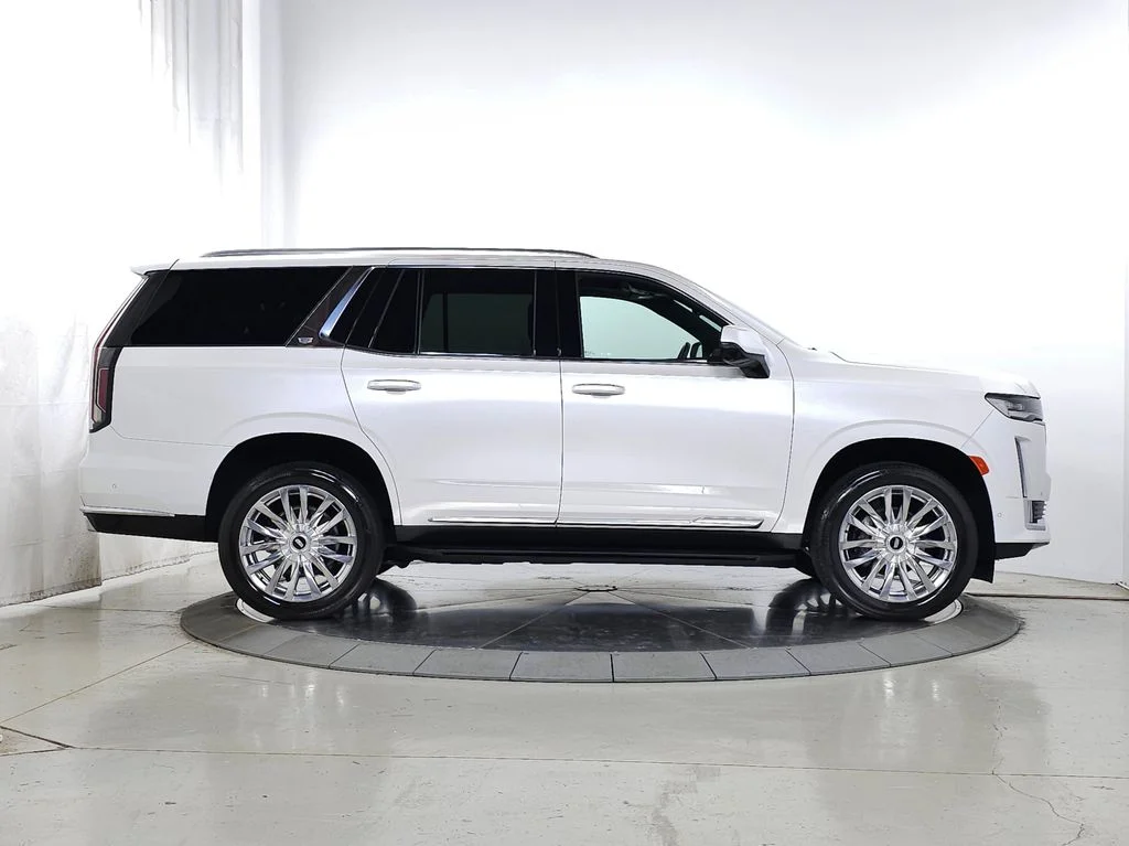 Used 2024 White Cadillac Premium Luxury image 9