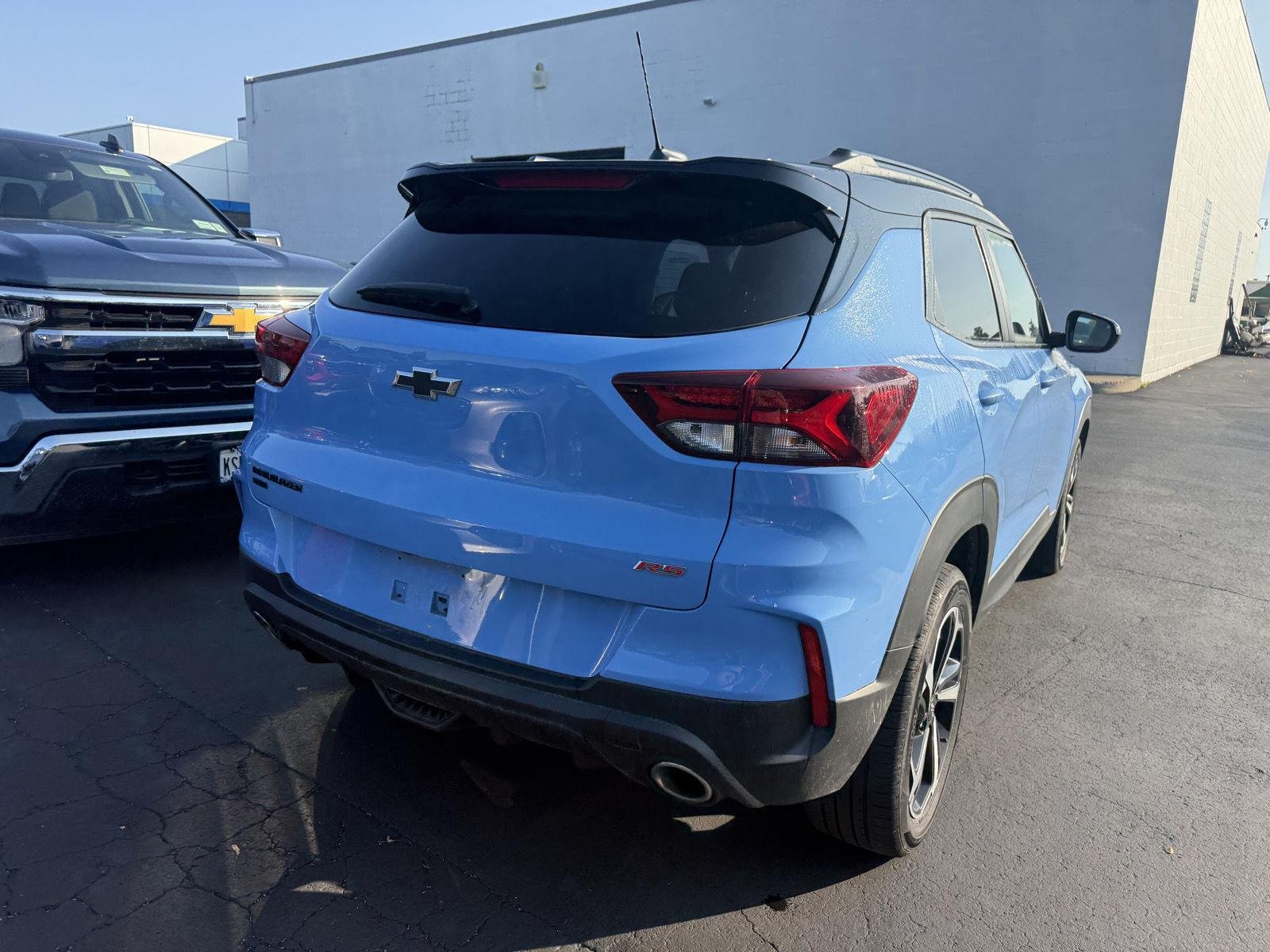 Used 2023 Fountain Blue Chevrolet RS image 4