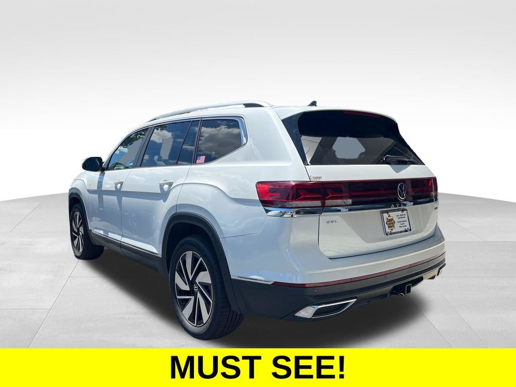 Used 2025 Opal White Pearl Volkswagen 2.0T SEL image 3