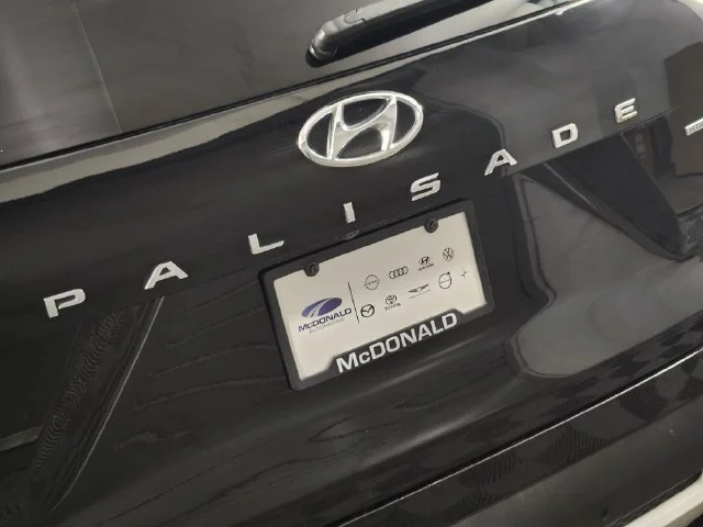 Used 2020 Black Hyundai SEL image 9