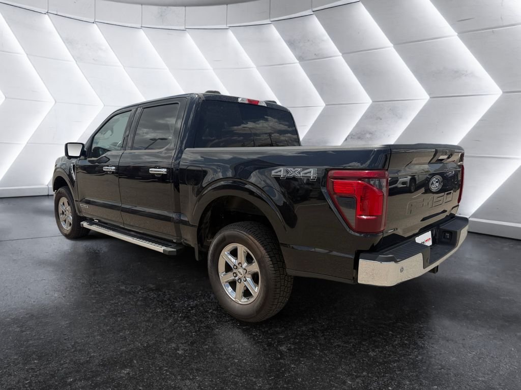 Used 2024 Black Ford XLT image 6