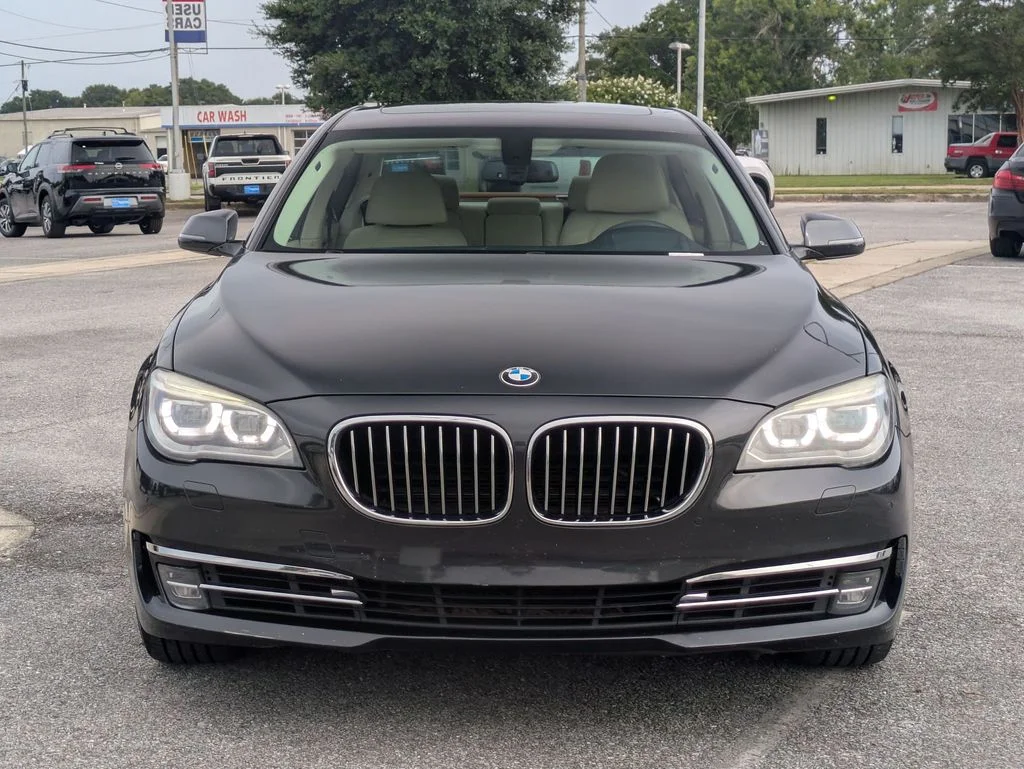 Used 2015 Gray BMW 750Li image 8