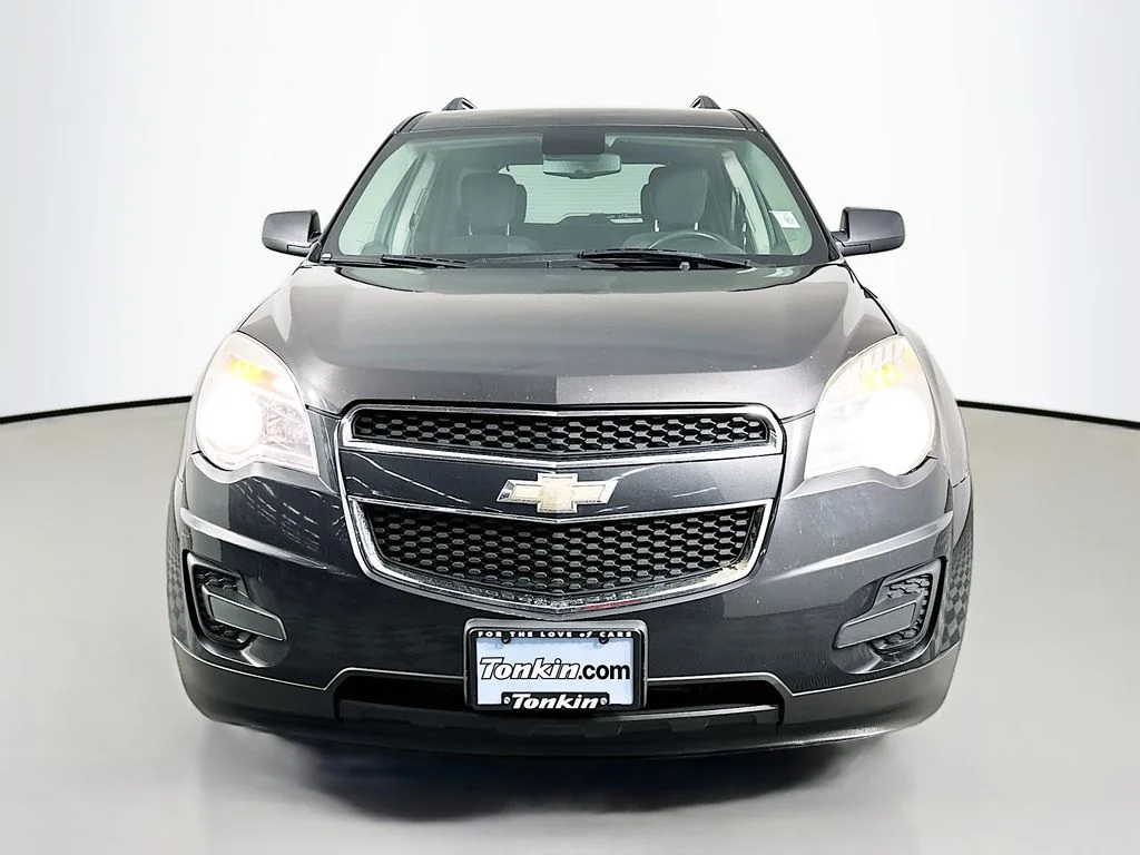 Used 2015 Tungsten Metallic Chevrolet LT image 3
