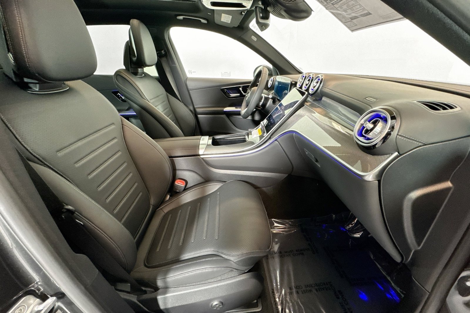 New 2026 Graphite Grey Metallic Mercedes-Benz GLC 300 image 26