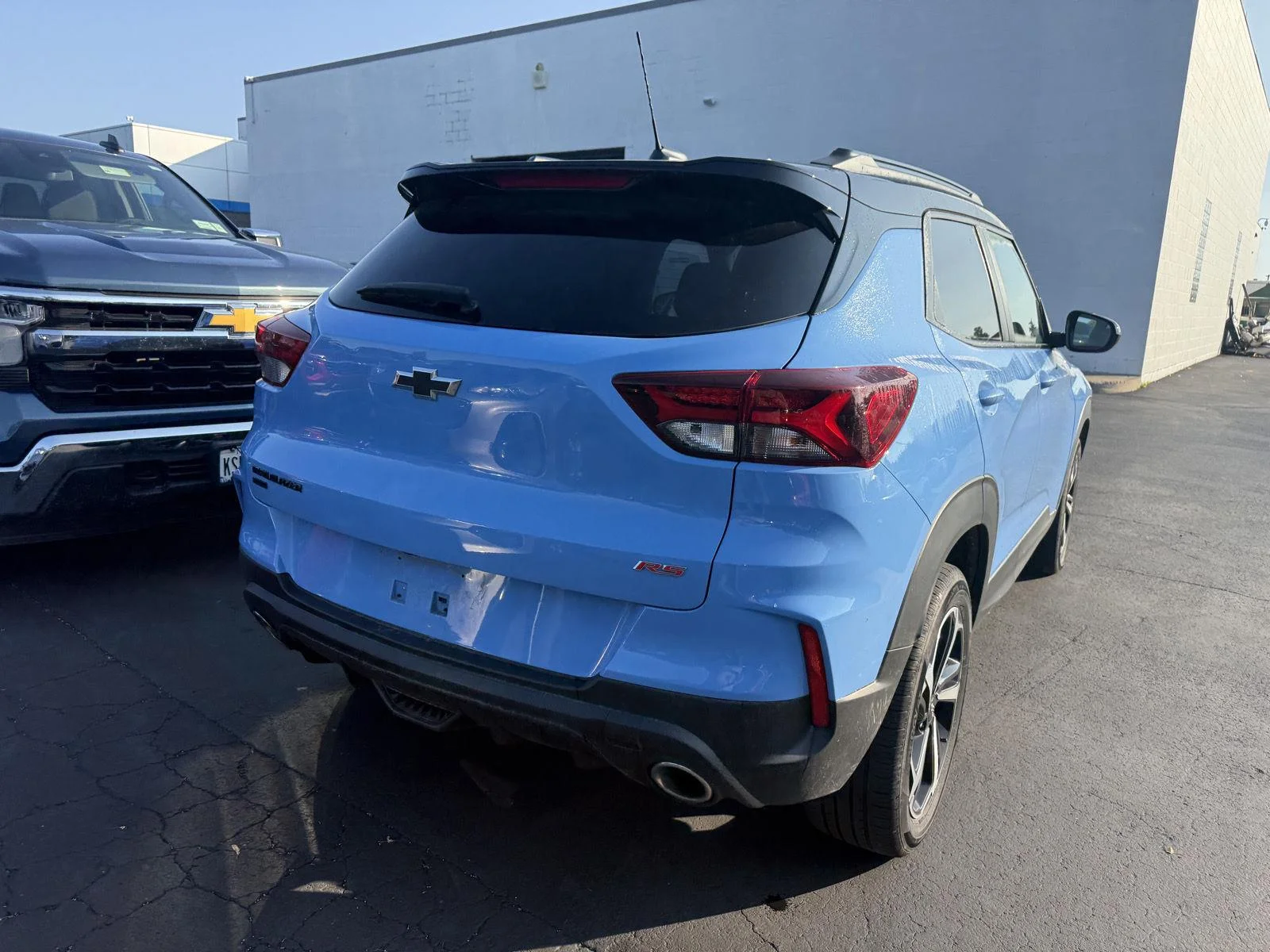 Used 2023 FOUNTAIN BLUE Chevrolet RS image 4