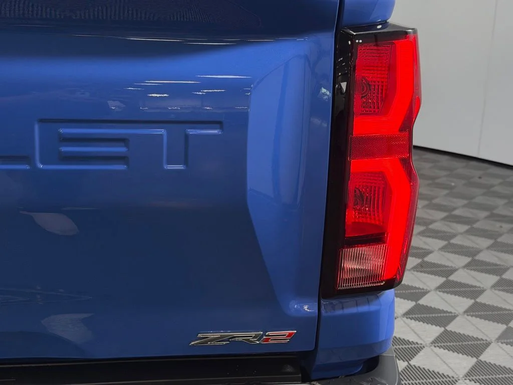 Certified Used 2025 Blue Chevrolet ZR2 image 15