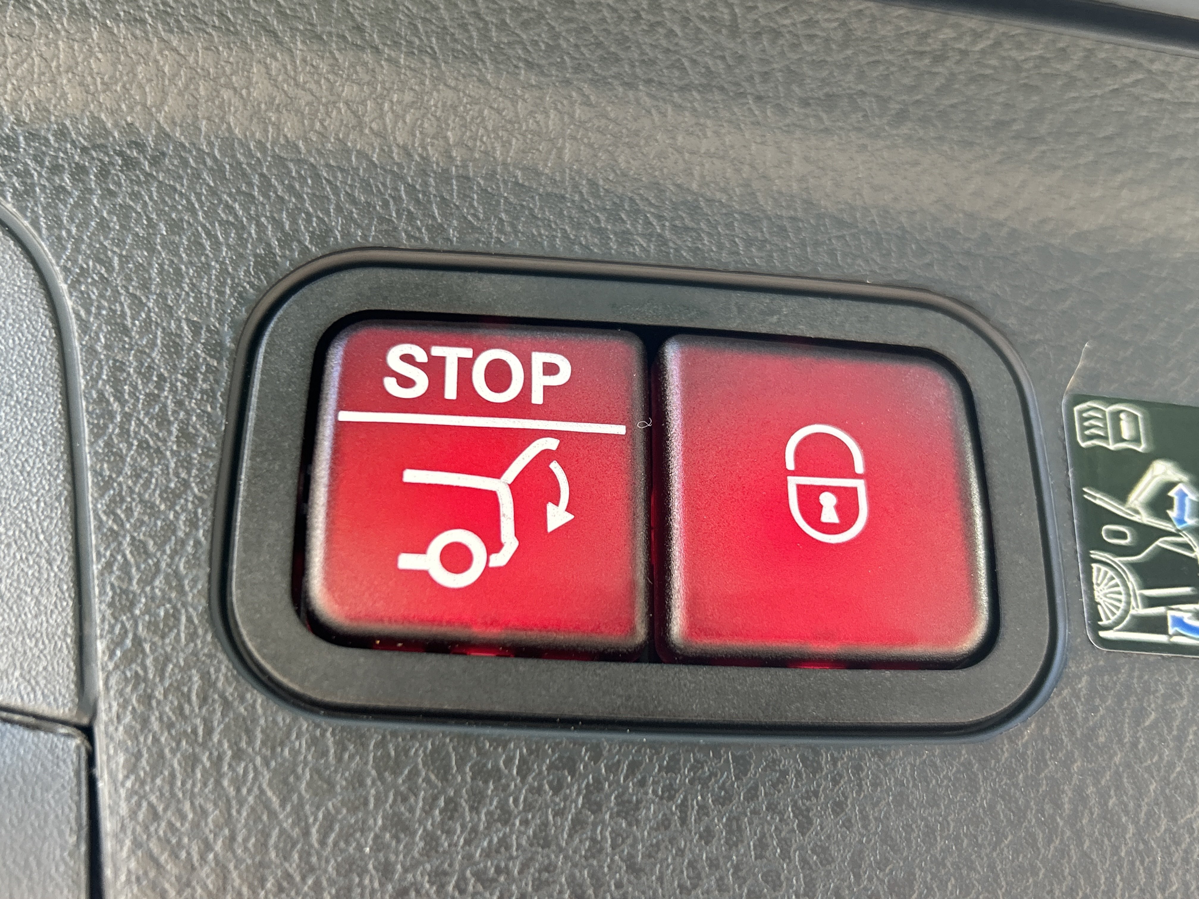 Certified Used 2025 Black Mercedes-Benz GLE 350 SUV image 11