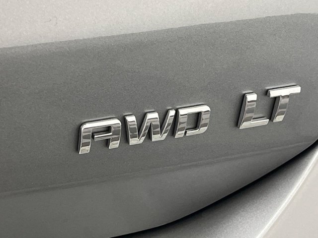 Used 2024 Sterling Gray Metallic Chevrolet LT image 29
