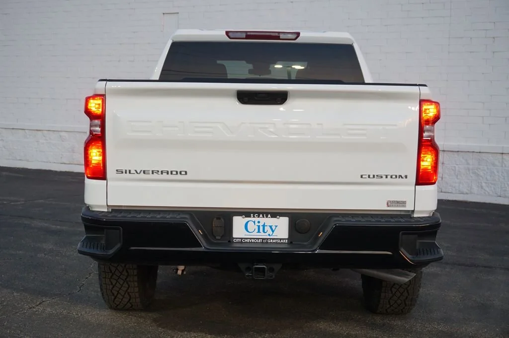 New 2026 Summit White Chevrolet Custom Trail Boss image 5