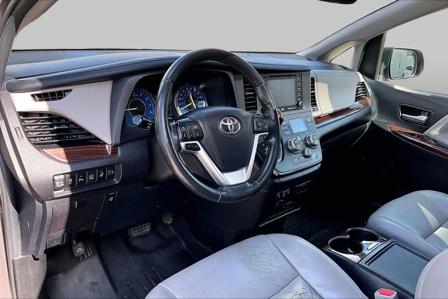 Used 2019 Predawn Gray Mica Toyota Limited Premium image 13