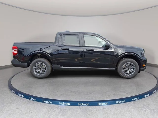 New 2026 Shadow Black Ford XLT image 3