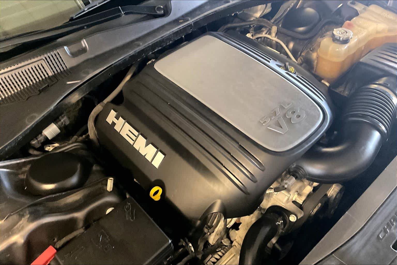 Used 2023 Granite Pearlcoat Dodge R/T image 29