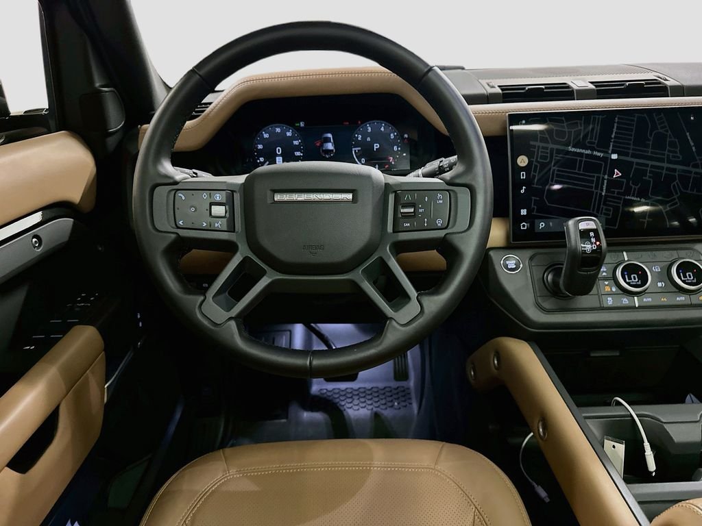 Used 2026 Black Land Rover X-Dynamic SE image 23