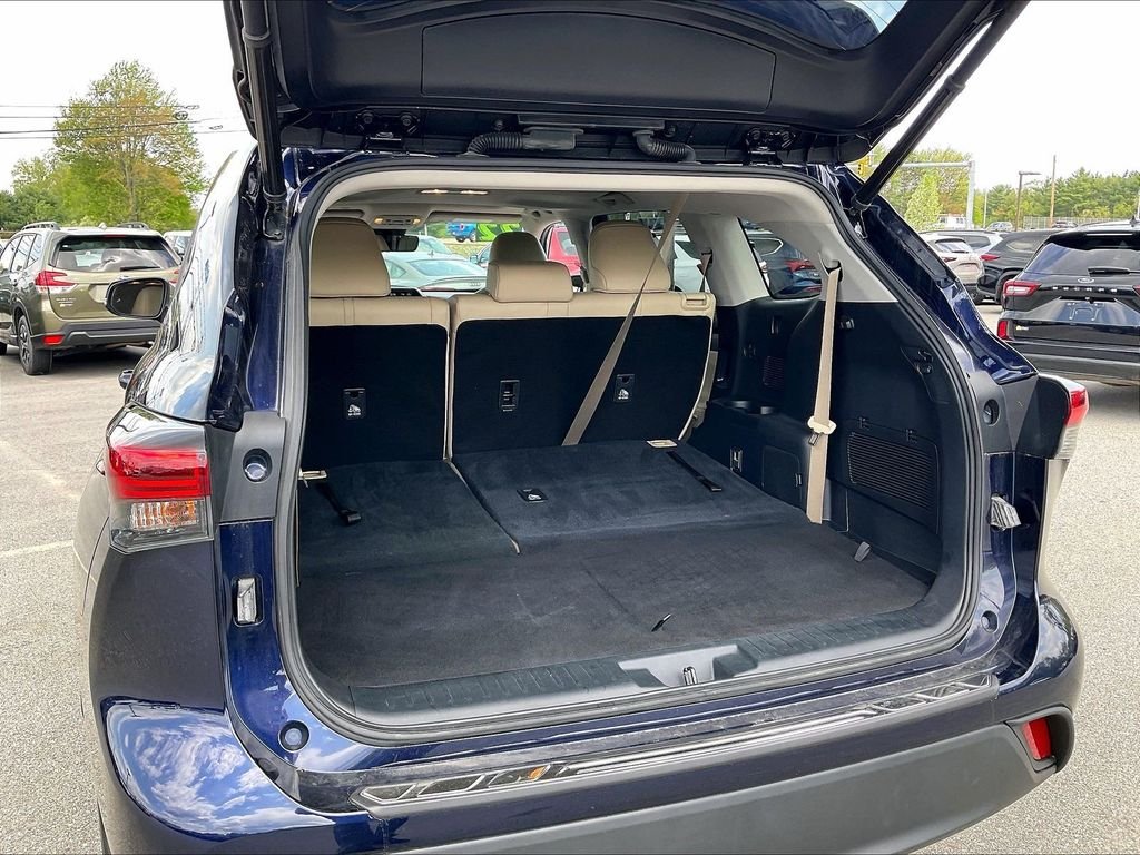 Used 2022 Blueprint Toyota XLE image 38