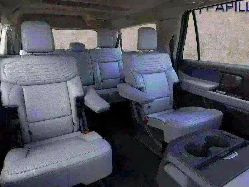 New 2025 Star White Ford Platinum image 73