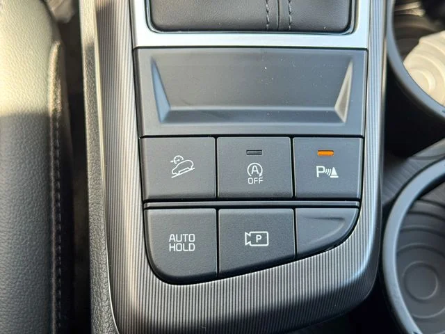 Used 2026 White Kia SX image 43