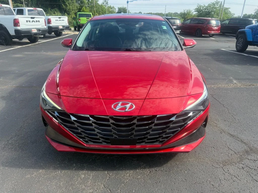 Used 2023 Red Hyundai Limited image 9