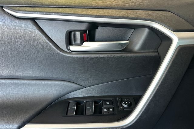 Certified Used 2023  Toyota XLE image 14