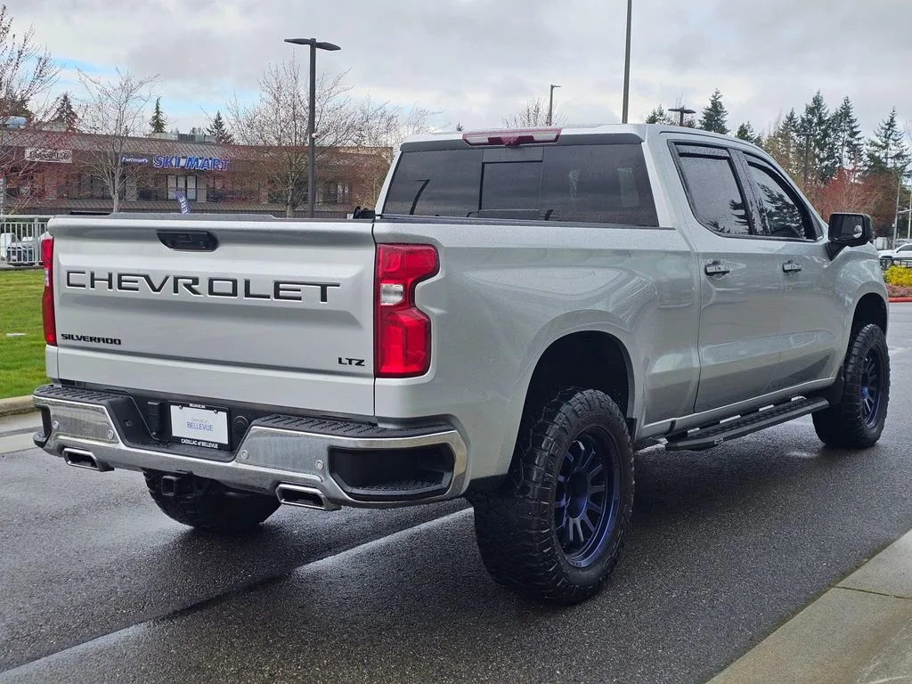 Used 2022 Silver Ice Metallic Chevrolet LTZ image 5