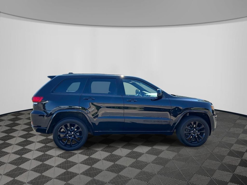 Used 2021 Black Jeep Laredo X image 6