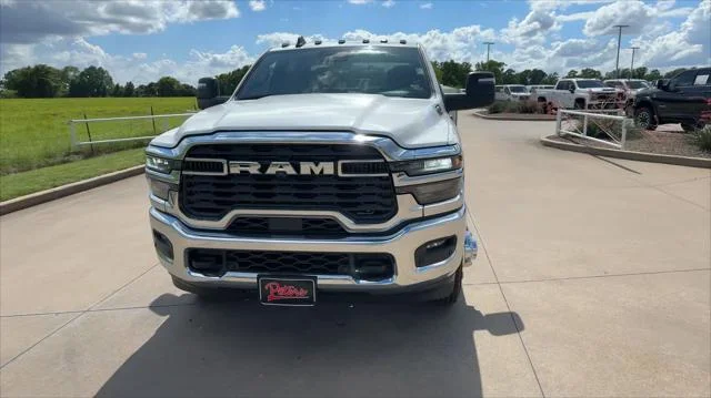 New 2026 Bright White Clear-Coat Exterior Paint RAM Tradesman image 4