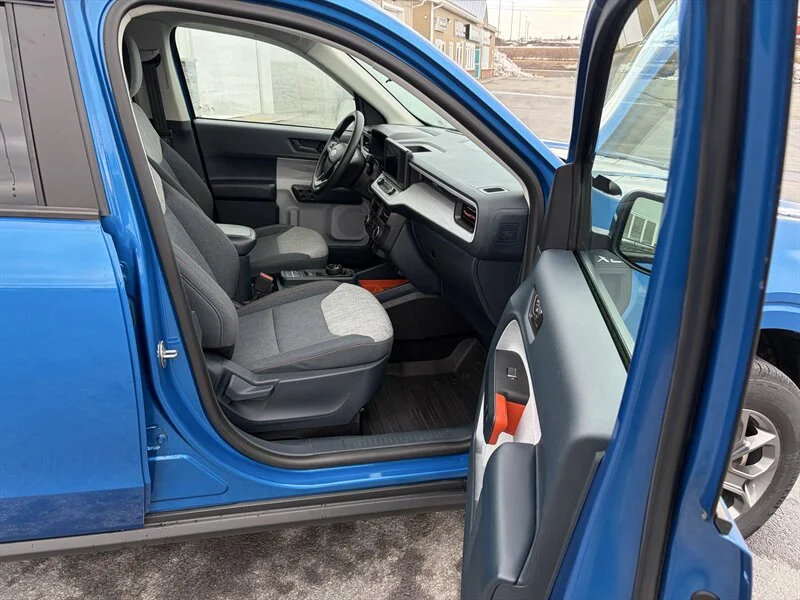 Used 2022 Blue Ford XLT image 5