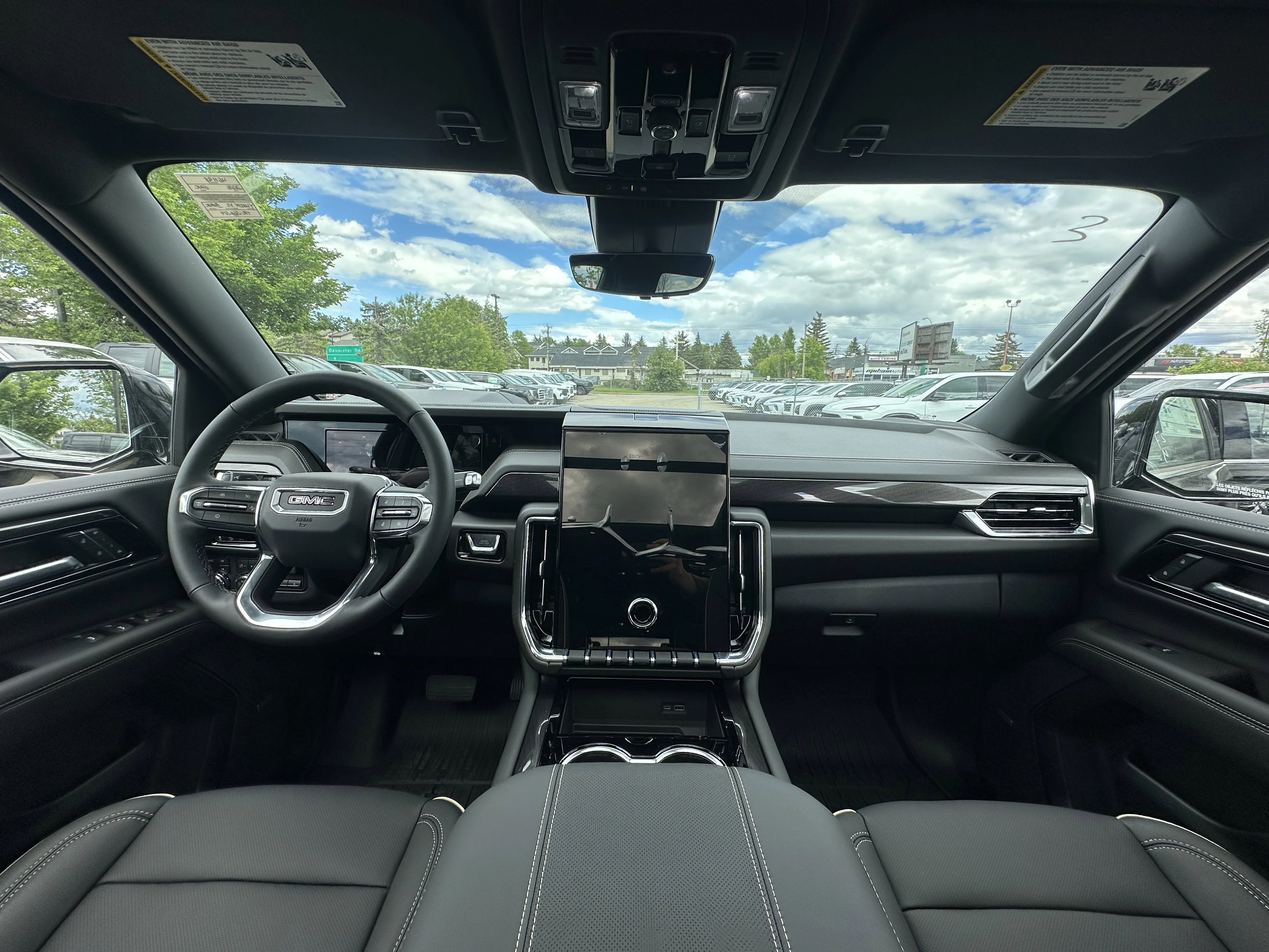 New 2026 Onyx Black GMC Elevation image 15