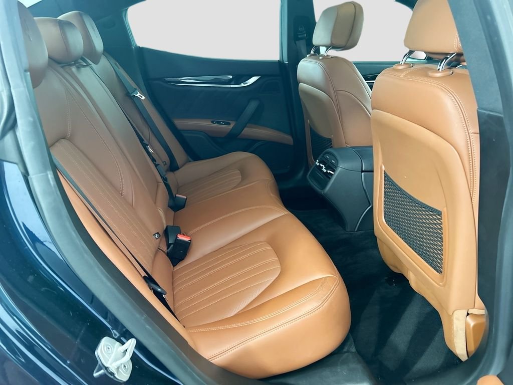 Used 2023  Maserati Modena image 21