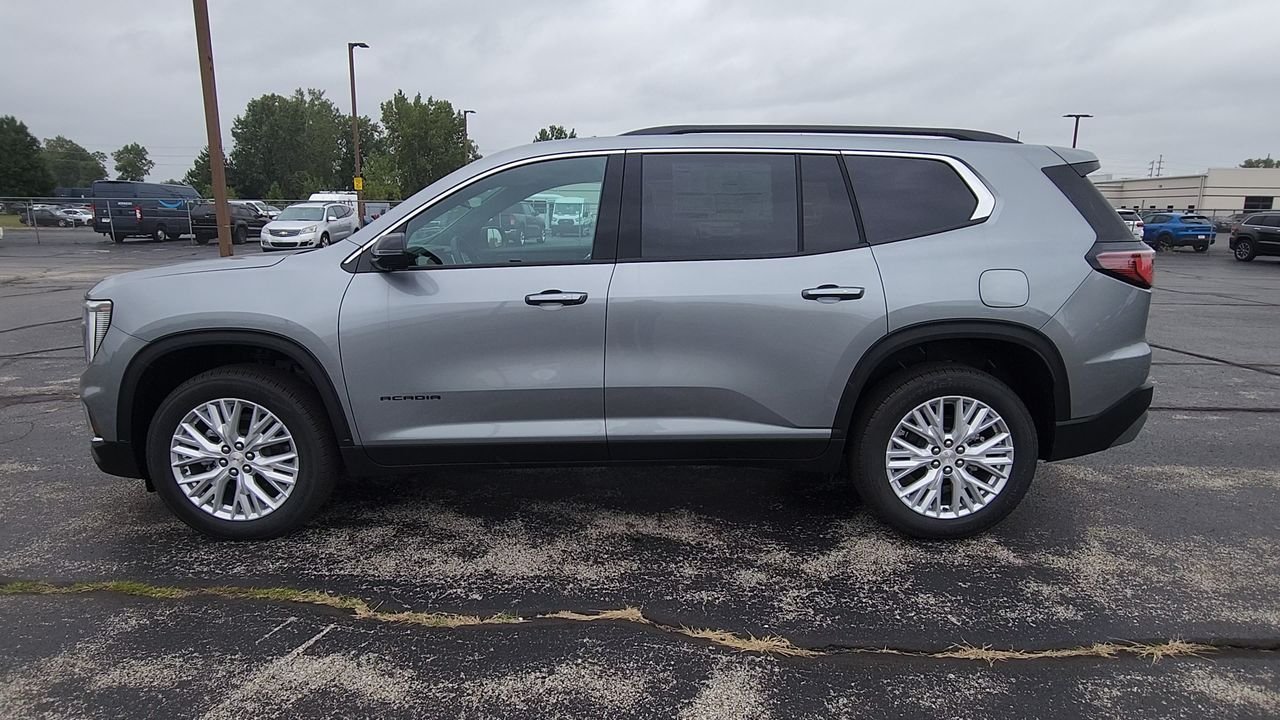 New 2026 Sterling Metallic GMC Elevation image 5