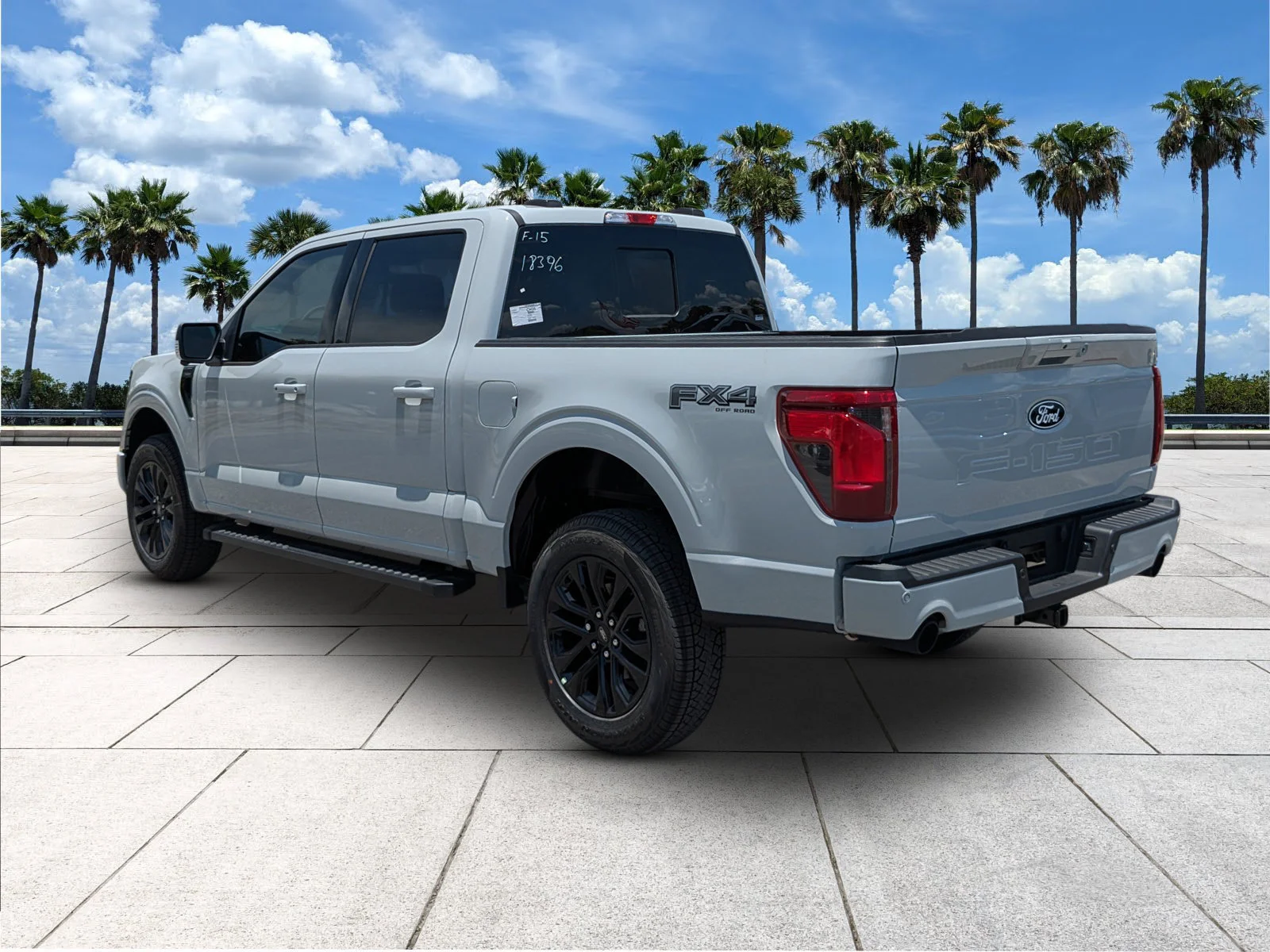 New 2026 Avalanche Ford XLT image 5