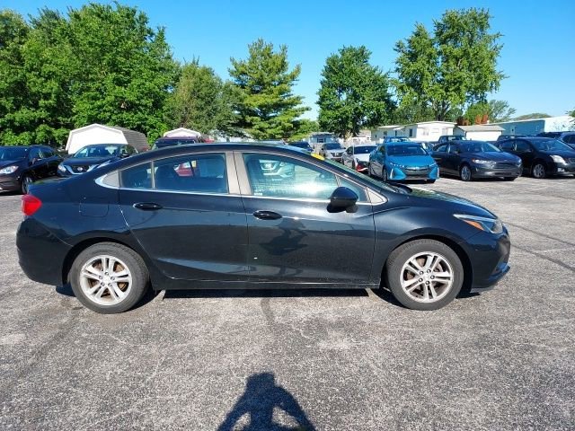 Used 2017 Chevrolet Cruze LT with VIN 1G1BE5SM0H7153870 for sale in Parma, OH