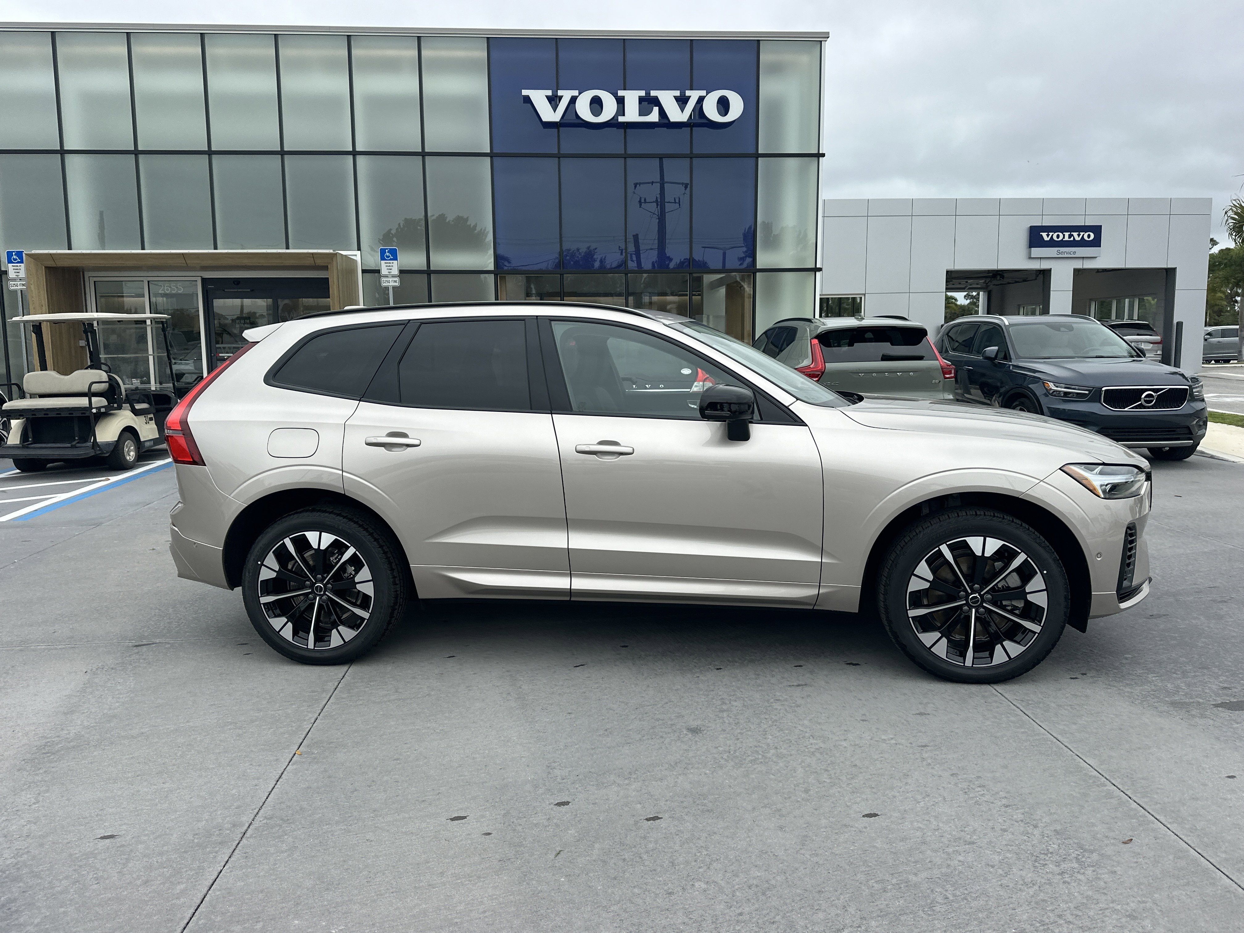 2026 Volvo XC90 Core - Photo 6