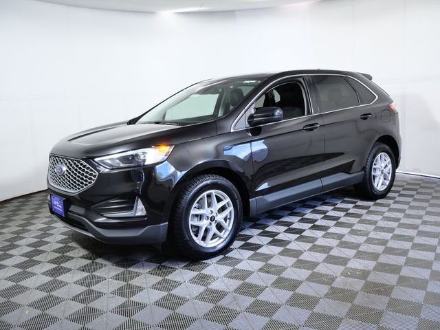 Certified Used 2024 Black Ford SEL image 5