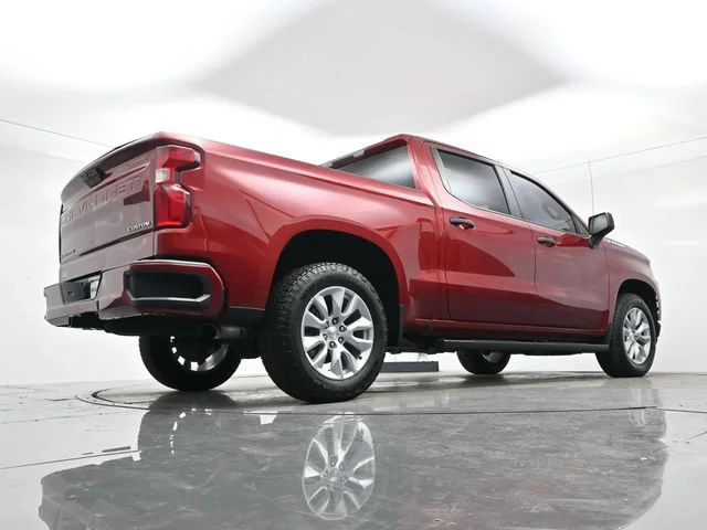 Used 2021 CHERRY RED TINTCOAT Chevrolet Custom image 25