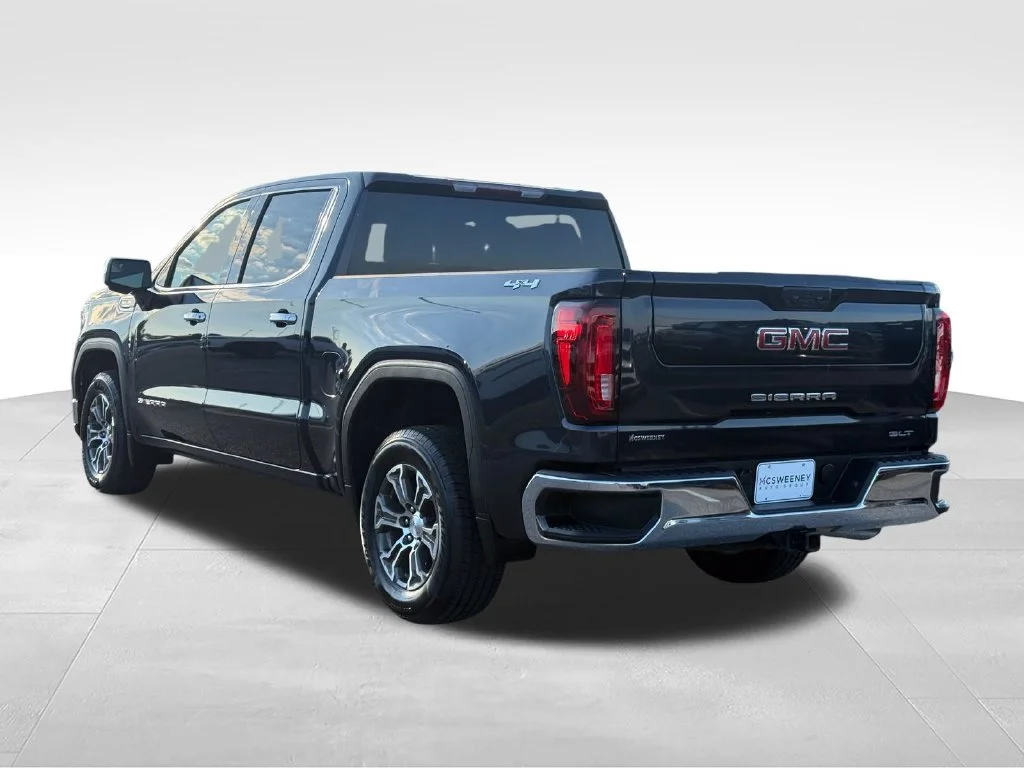 Used 2025 Silver GMC SLT image 3