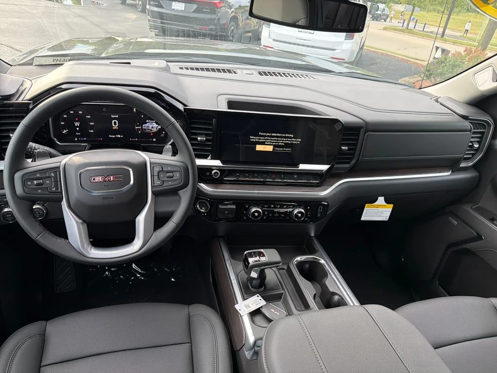 2026 GMC Sierra 1500 SLT - Photo 13