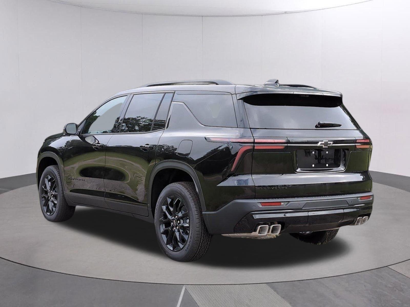 2026 Chevrolet Traverse LT - Photo 3