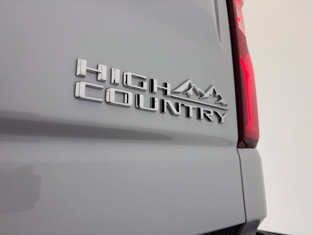 New 2026 Polar White Tricoat Chevrolet High Country image 25