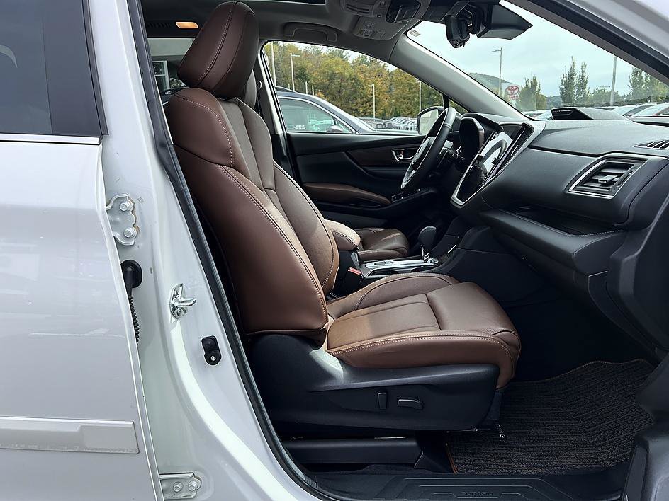 Used 2024 Crystal White Pearl Subaru Touring image 20