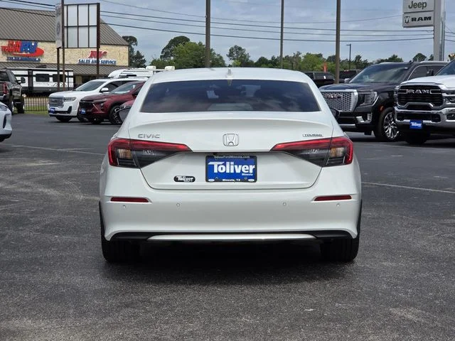 Used 2024  Honda Touring image 6