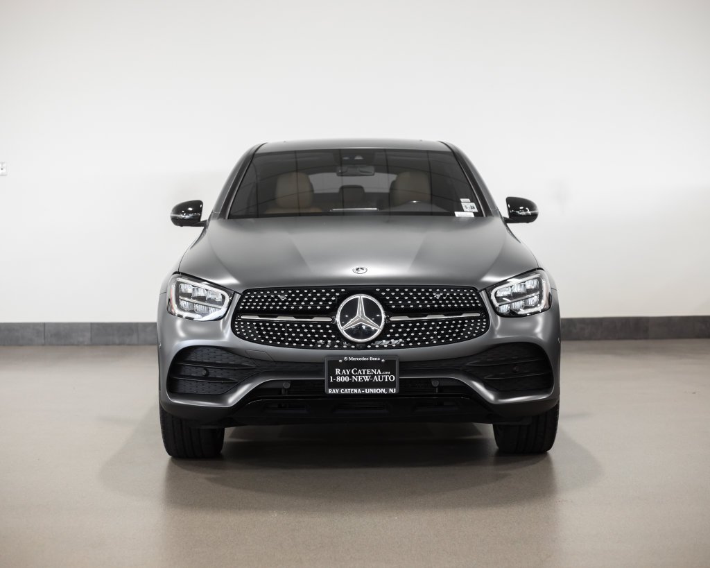 Certified Used 2023  Mercedes-Benz GLC 300 Coupe image 2