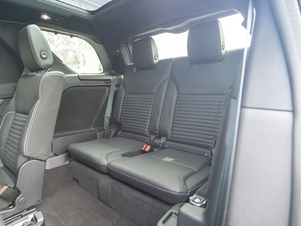 Used 2024 Gray Land Rover Dynamic SE image 36