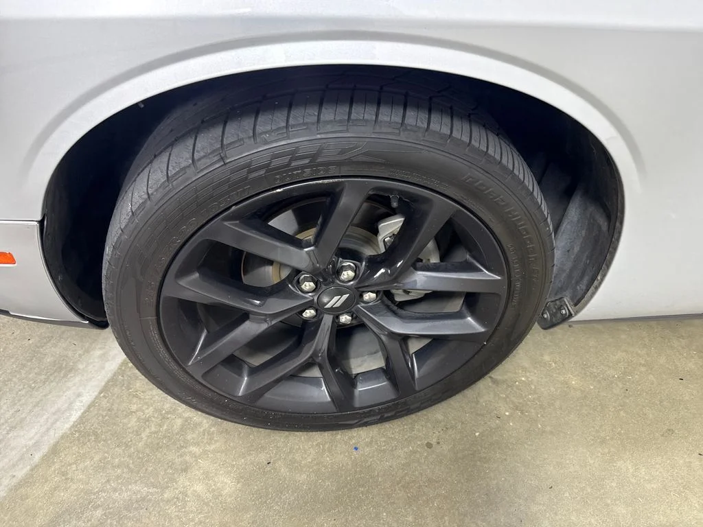 Used 2023 Silver Dodge SXT image 15