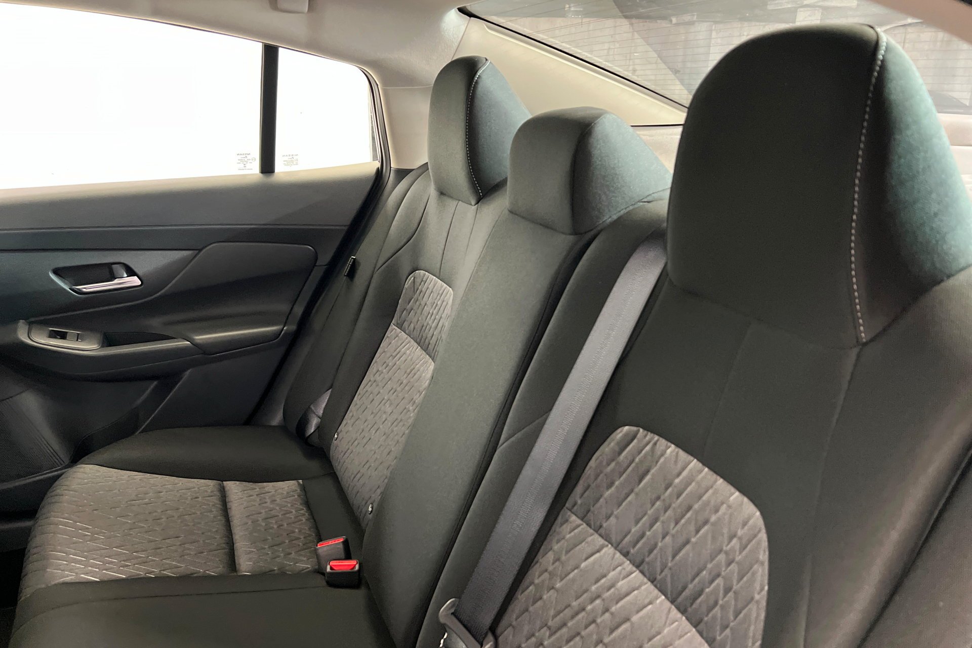 New 2027 Atlantic Gray Metallic Nissan SV image 21