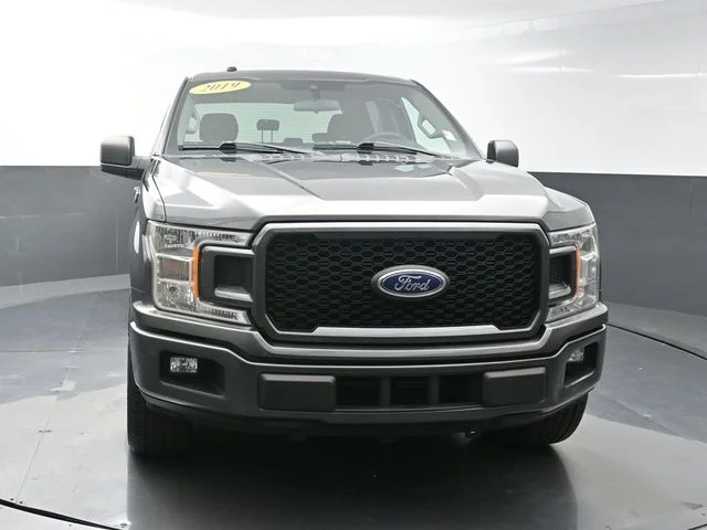 Used 2019 Gray Ford XL image 2