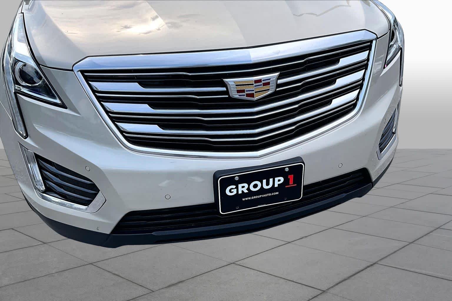 Used 2017 Silver Coast Metallic Cadillac Luxury FWD image 30