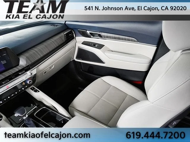Used 2024 Silver Kia EX FWD image 23
