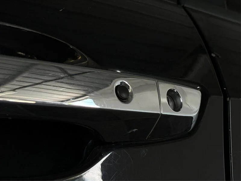Used 2016 Black Honda Touring image 20
