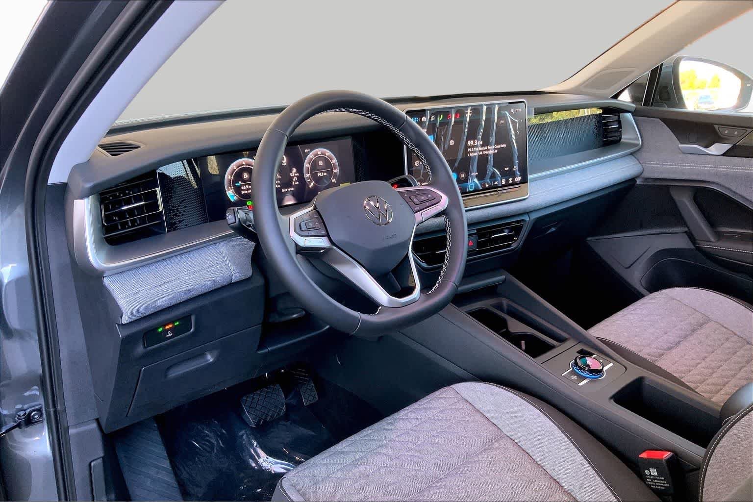 New 2026 Platinum Gray Metallic Volkswagen S image 8