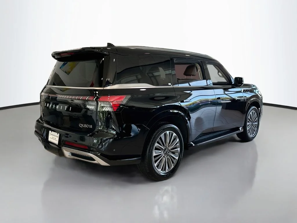 New 2027 BLACK OBSIDIAN INFINITI LUXE image 9
